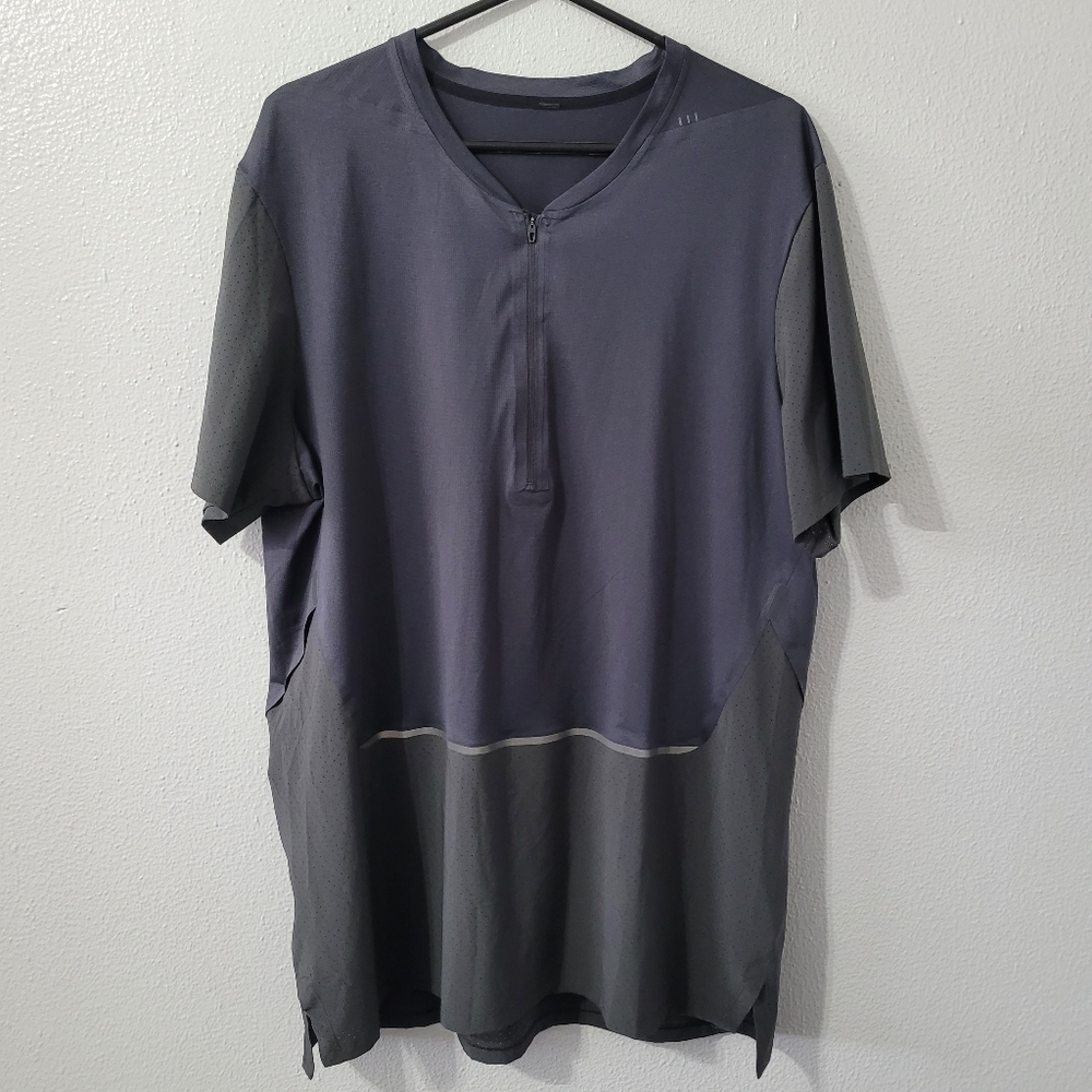 Lululemon All Terrain Gray Short Sleeve Shirt